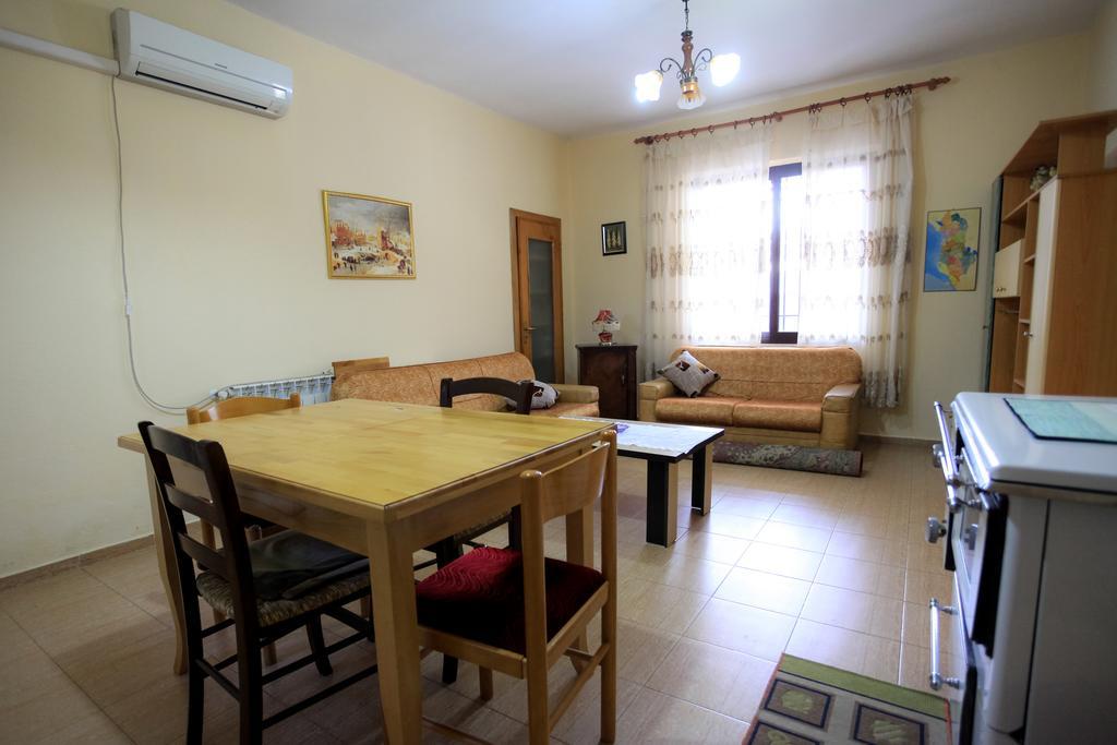 The Wanderers Hostel Shkodër Chambre photo