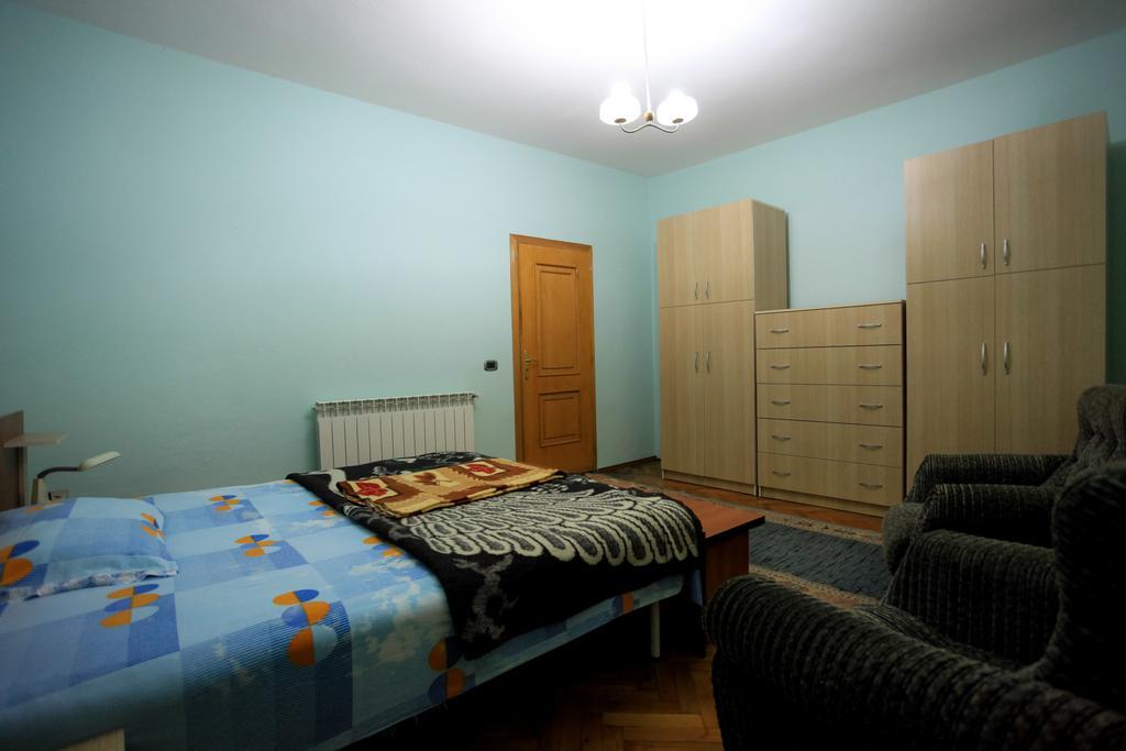 The Wanderers Hostel Shkodër Chambre photo